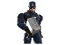 Superheldenfigur in blauem Anzug mit Schild und Hammer.