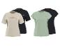 Zwei Paar kurzärmelige T-Shirts, eines beige mit Berggrafik, das andere hellgrün.