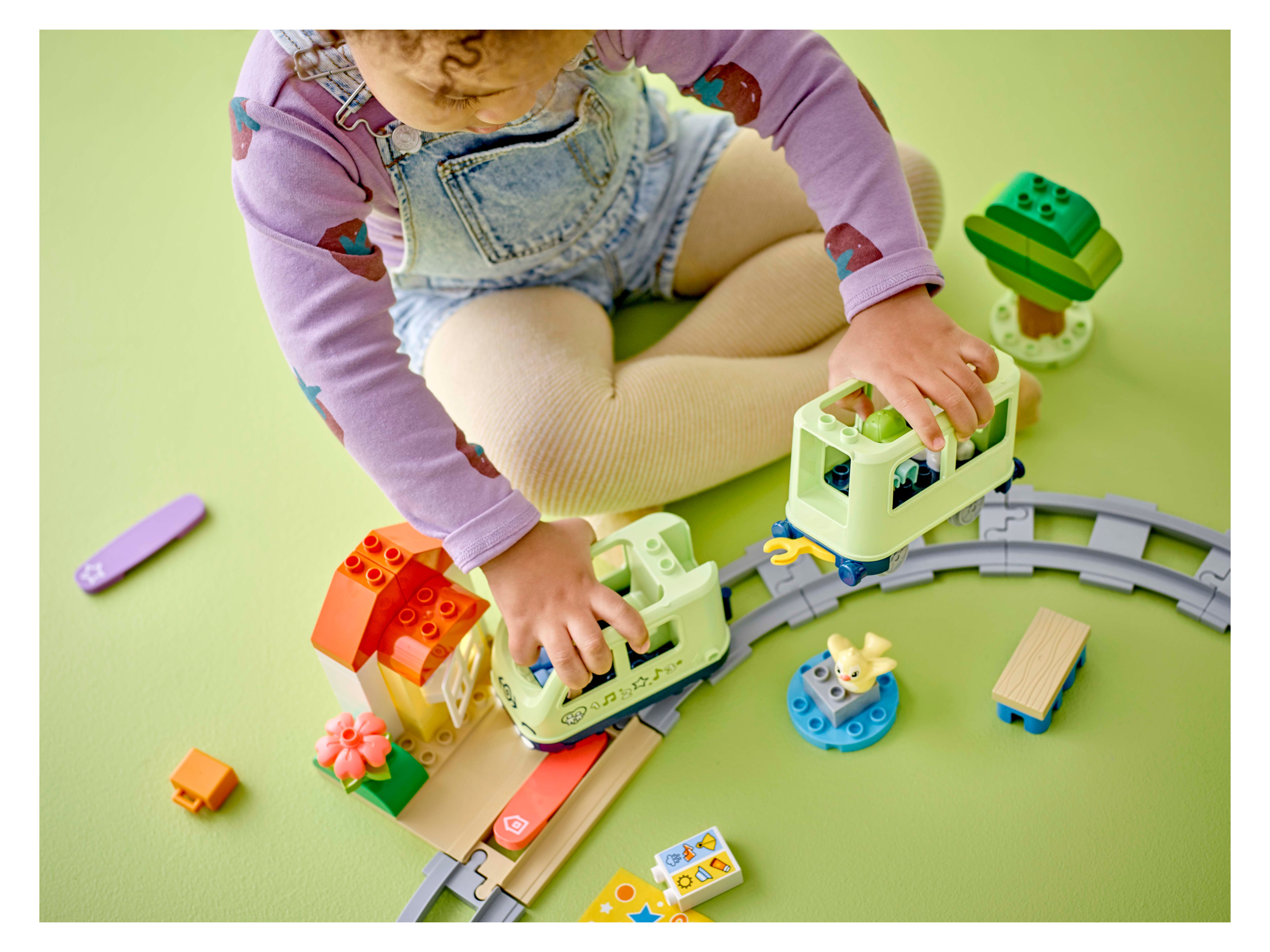 LEGO DUPLO Town Interaktivt äventyrståg 10427 5