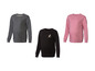 Drei Sweatshirts: grau, schwarz mit Katzendruck und rosa.