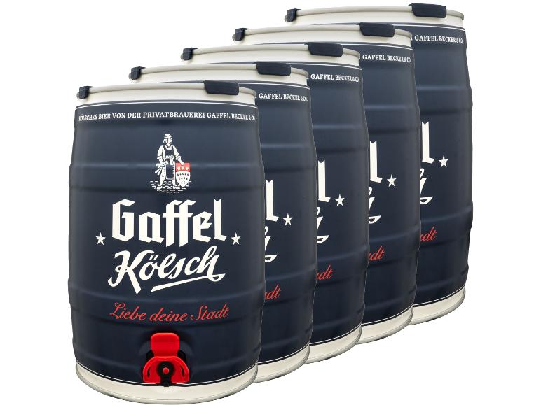 Fünf Fünf-Liter-Fässer Gaffel Kölsch Bier.