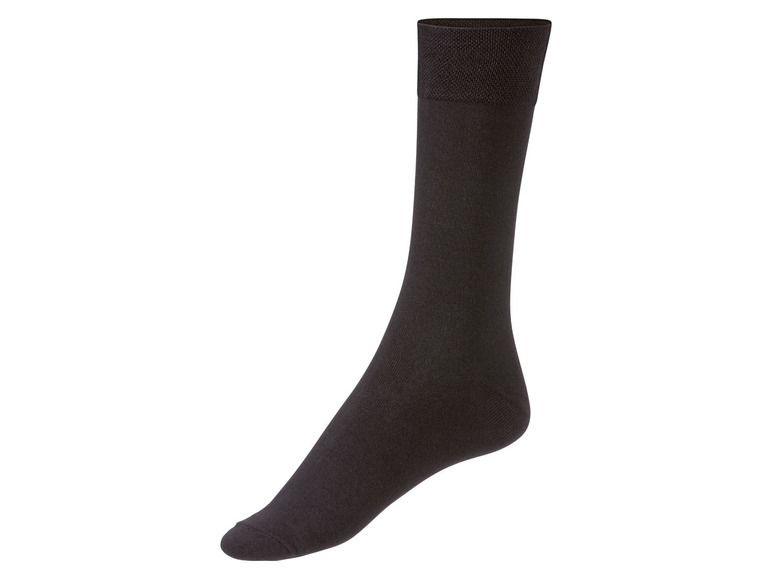 Eine schwarze Herrensocke.