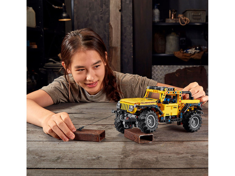 Gehe zu Vollbildansicht: LEGO® Technic 42122 »Jeep® Wrangler« - Bild 2