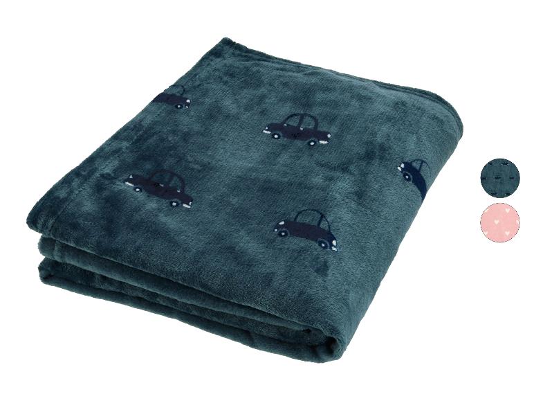 Blaue Fleecedecke mit Automuster, mit rosa Herzmuster-Swatch