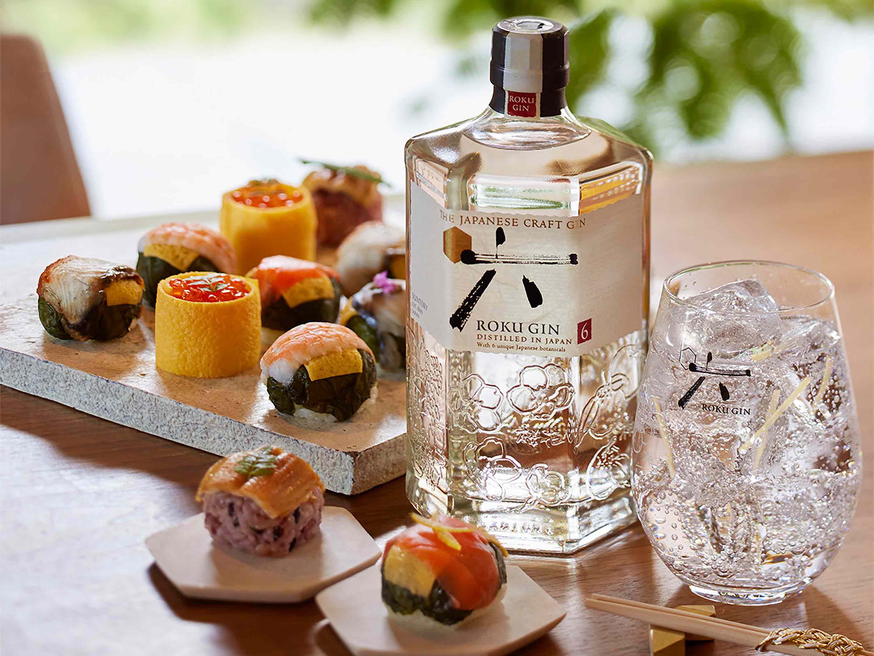 ROKU GIN The Japanese Craft Gin 43% Vol – Bild 3 von 3