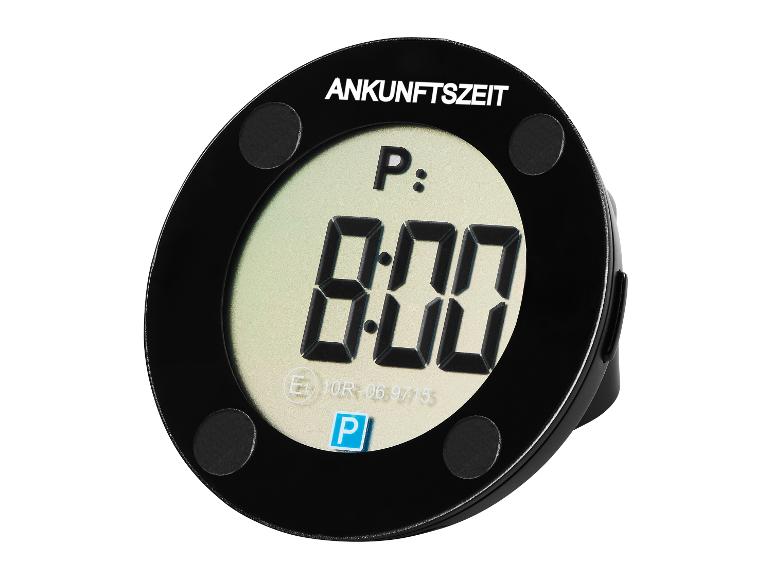 Schwarze digitale Ankunftszeituhr mit Anzeige „P: 8:00“