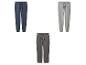Drei Jogginghosen in Blau, Grau und Dunkelgrau.