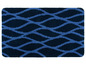 Blaue und dunkelblaue Badematte mit Wellenmuster.