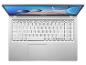 Geöffnetes silbernes Laptop mit beleuchtetem Bildschirm und Tastatur von oben sichtbar.