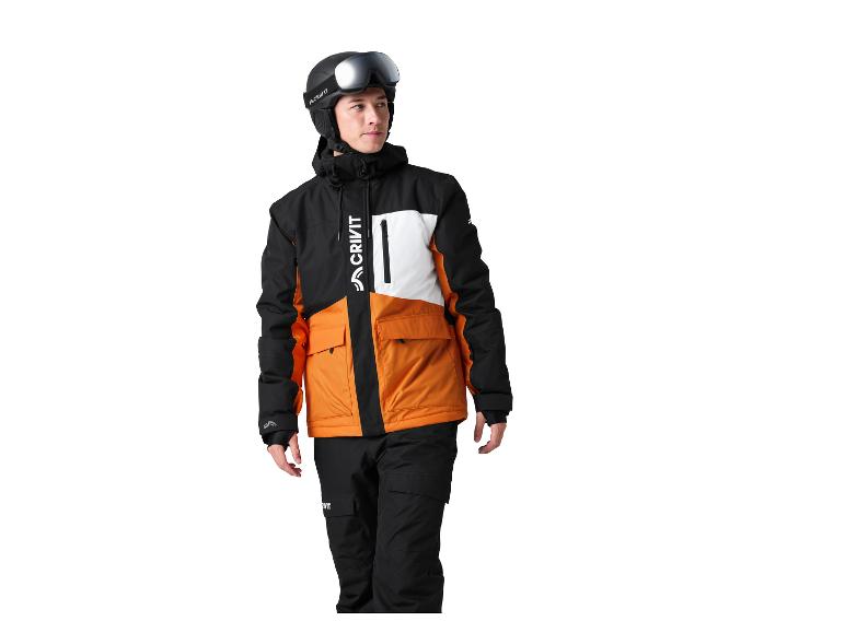 Mann in schwarz-orange-weißer Skijacke und schwarzer Skihose