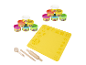 Play-Doh Knete-Set mit Modelliermatte und Werkzeugen.