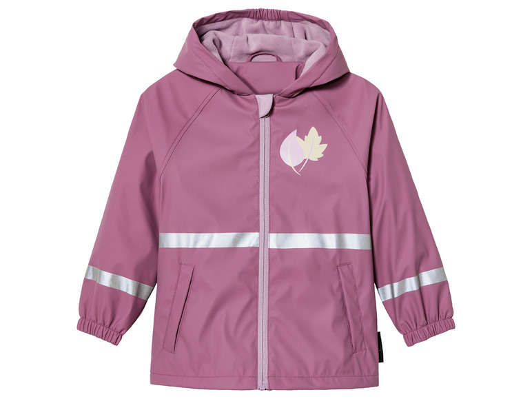 Eine rosafarbene Regenjacke mit reflektierenden Streifen und einem Blattdruck.