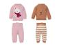 LUPILU® Baby Thermo-Set: rosa Sweatshirt mit Eisbär und unifarbene Hose, sowie braunes Bären-Sweatshirt mit gestreifter Hose.