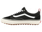 Schwarze Vans Old Skool Sneaker mit dicker Sohle.