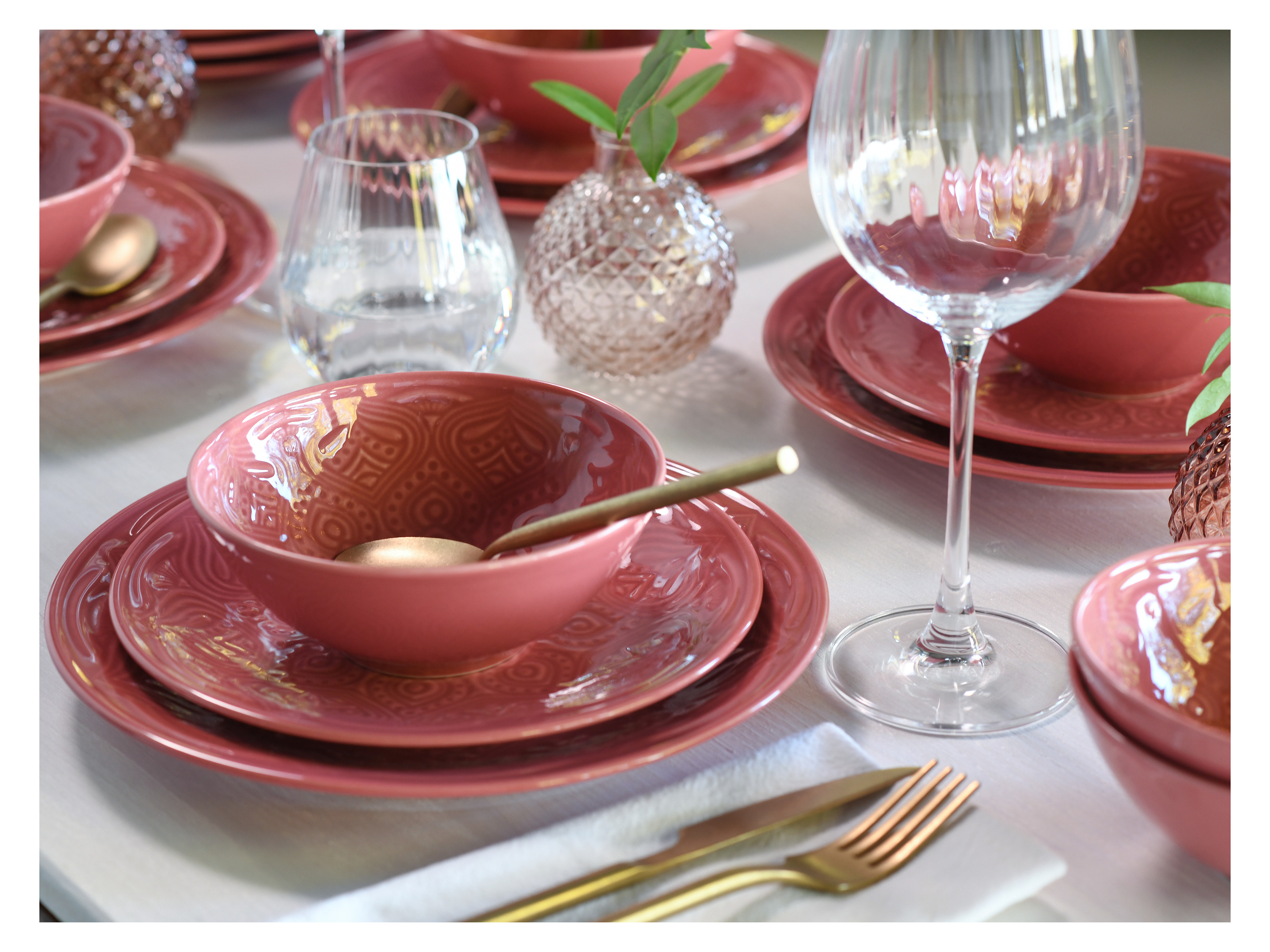 Thumbnail - Creatable Schalen- und Teller-Set »Orient Mandala«, 20-teilig (Rot)