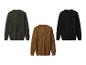 Drei Pullover: ein dunkelgrüner, ein brauner und ein schwarzer.