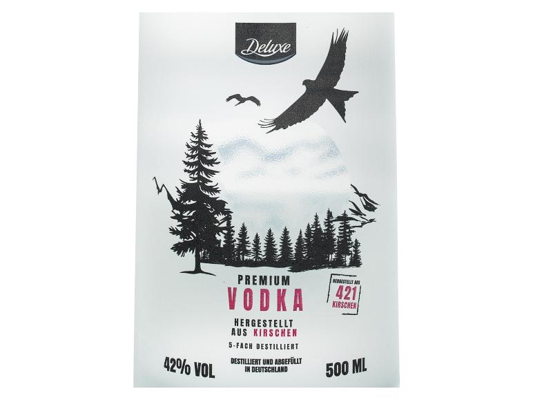 Flasche Deluxe Premium Wodka mit Kirschgeschmack, 42% Vol, 500 ml.