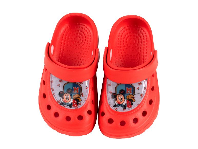 Rote Kindersandalen mit Minnie und Mickey Mouse.
