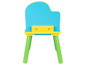 Ein Kinderstuhl mit blauer Tischplatte und grünen Beinen.