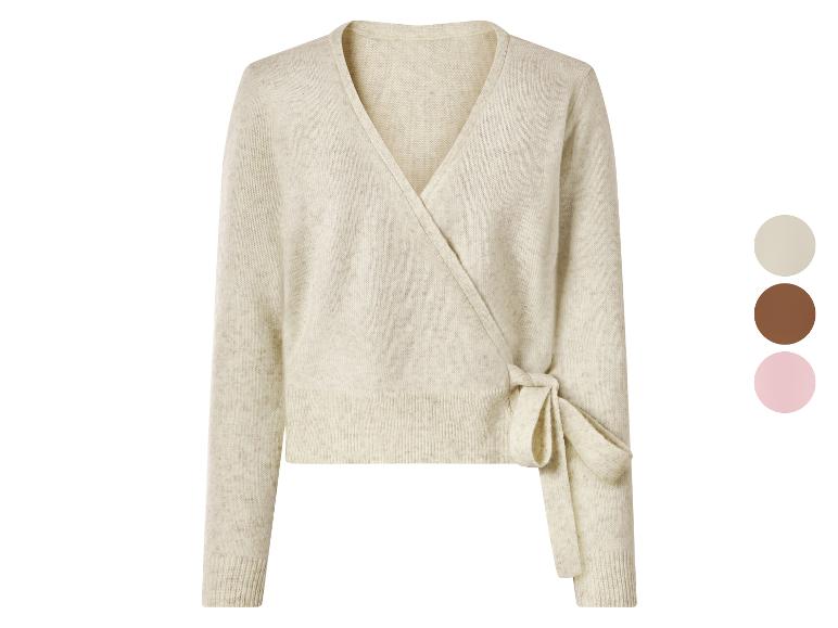 Cremefarbener Strick-Wickelpullover mit seitlicher Bindung, mit Farbpalette: Beige, Braun, Rosa.