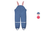 Blaue Regenhose mit Hosenträgern für Kinder.