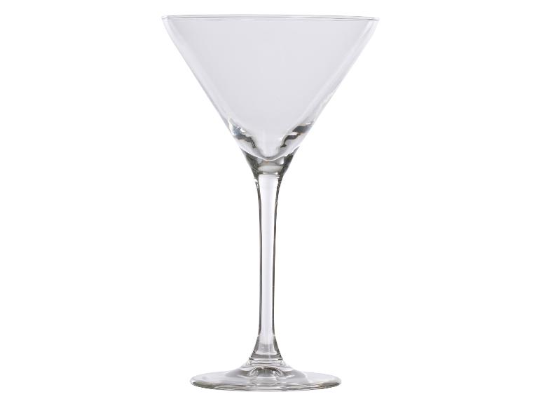 Leeres Martiniglas auf weißem Hintergrund