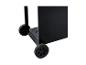 Schwarzer Grillwagen mit Rollen.