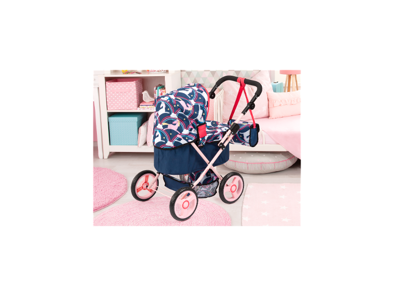 BAYER DESIGN Puppenwagen Trendy Unicorn Cosatto in einem Kinderzimmer.