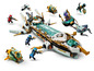 LEGO Ninjago Set mit einem großen weißen U-Boot, kleinen U-Booten und Minifiguren.