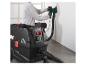 PARKSIDE PERFORMANCE® Werkstattsauger PPWD 30 A1 mit Smart-App-Steuerung, beim Schleifen einer Wand.