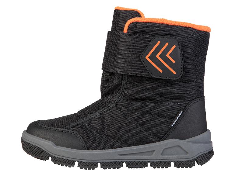 Schwarze wasserdichte Winterstiefel mit orangenen Akzenten.