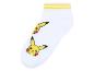 Weiße Socken mit gelben Streifen und Pikachu.