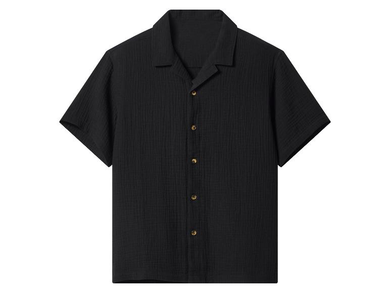 Schwarzes Herrenhemd mit kurzen Ärmeln und Knöpfen