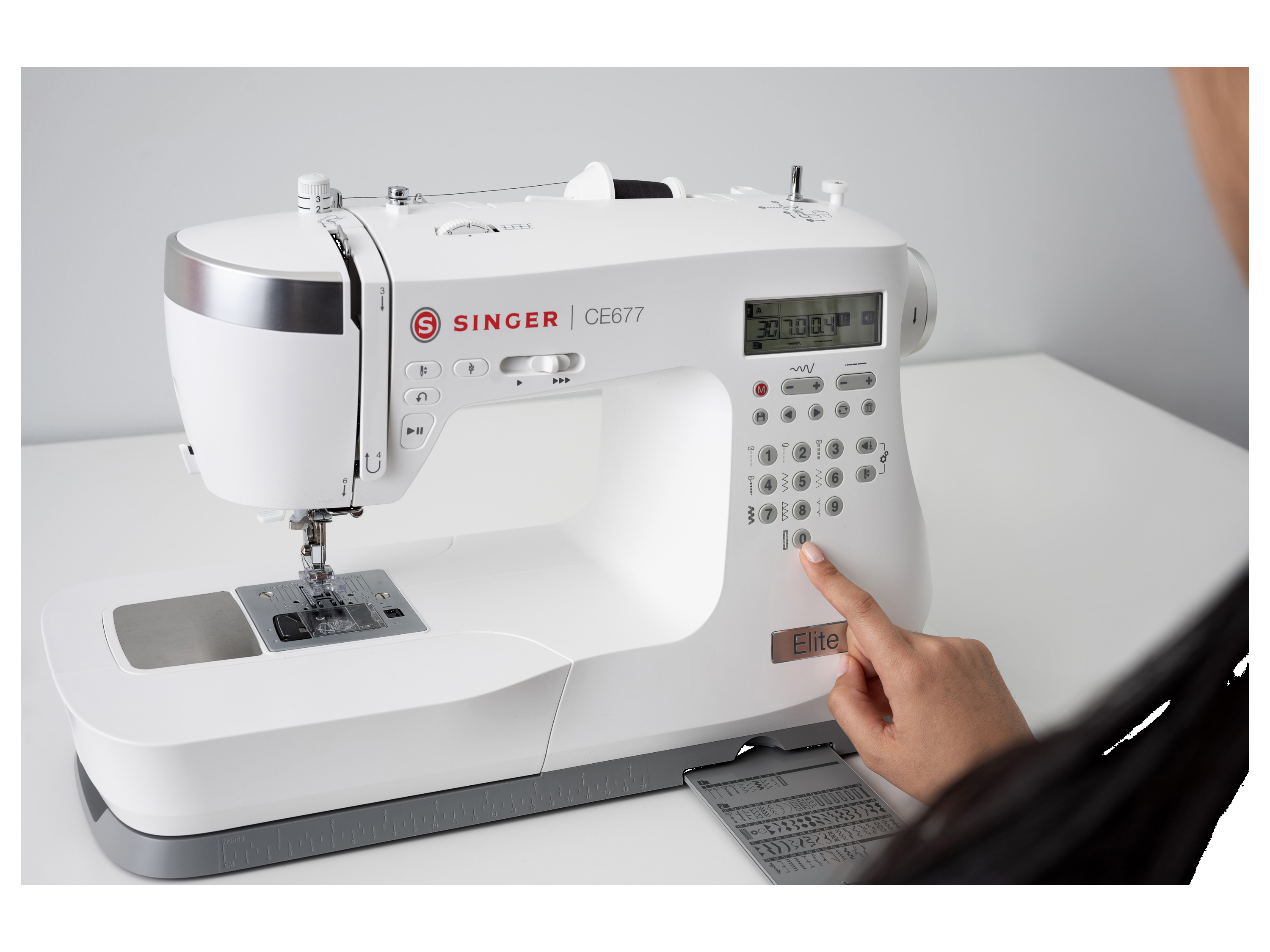 Thumbnail - SINGER Computernähmaschine »Elite CE677«