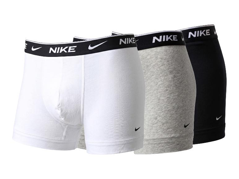 Dreierpack Herren-Boxershorts in Weiß, Grau und Schwarz mit elastischem Bund.