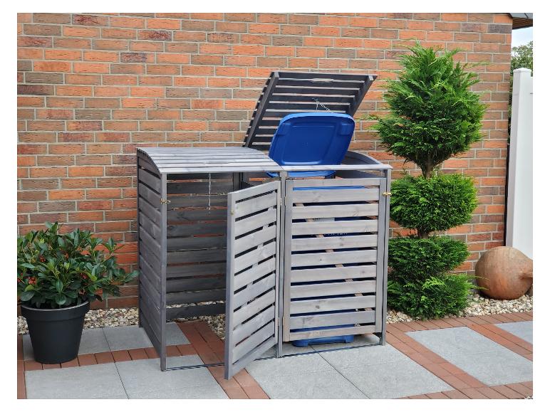 Ein Holz-Abfalleimer mit zwei Türen, für die Abfalltrennung im Garten.