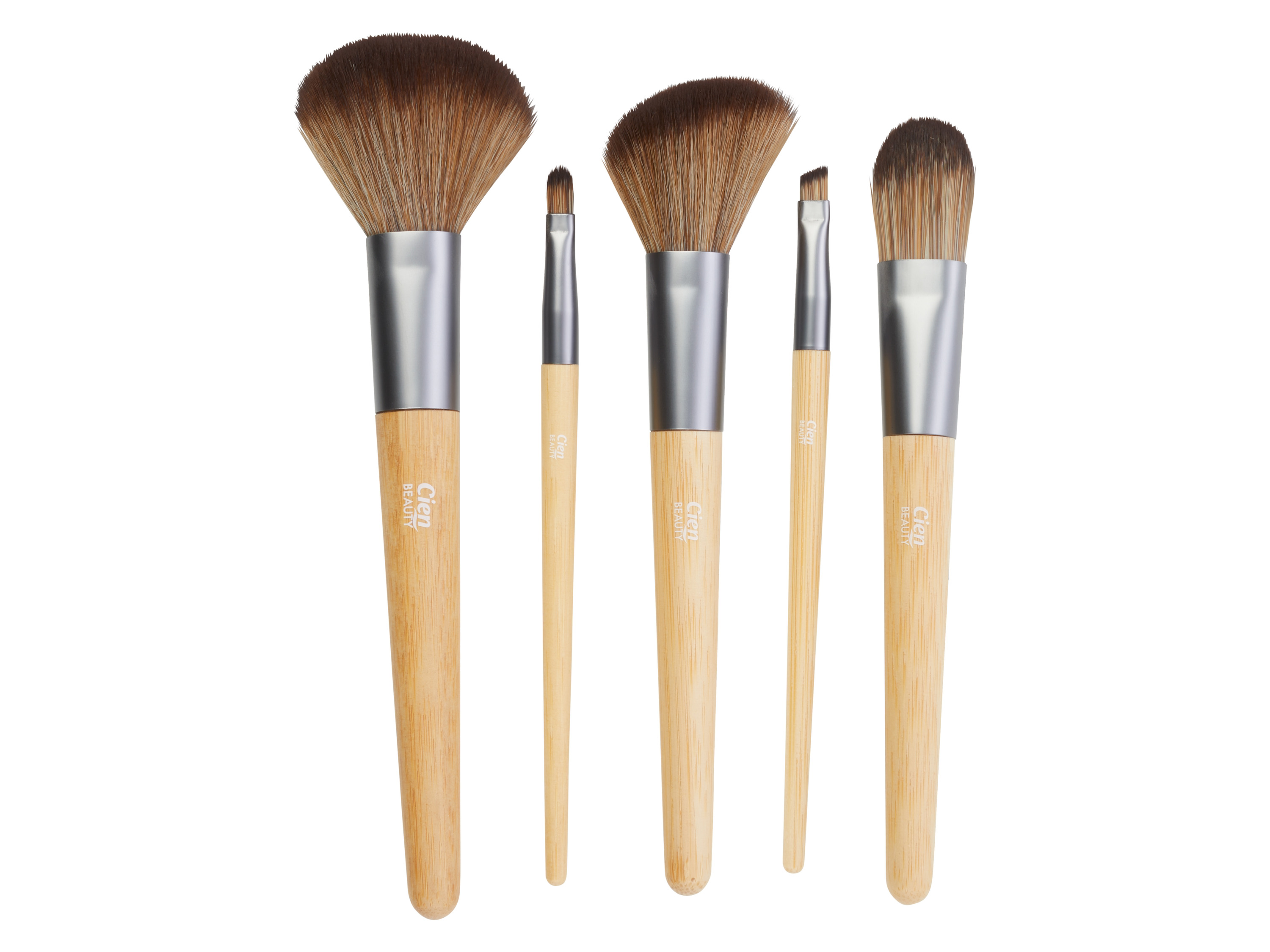 CIEN Beauty Kosmetikpinselset (5er kosmische Pinsel)““ | Mini-Puderpinsel, Mini-Rougepinsel, Mini-Grundierungspinsel, Mini-Lidschattenpinsel, Mini-Eyelinerpinsel, Mini-Lippenpinsel Kosmetikpinsel-Set : 5 hochwertige Kosmetikpinsel 6-teilig Lieferumfang: Metalldose, Puderpinsel, Rougepinsel, Foundationpinsel, Lippenpinsel, Eyelinerpinsel Produktmerkmale tabletd Material: Bambus, Aluminium, Nylon Maße: Mini-Kosmetikpinsel-Set: Mini-Puderpinsel, Mini-Rouge-Pinsel, Mini-Lippenpinsel, Mini-Eyeliner-Pinsel: ca. H 12,5 cm Mini-Foundation-Pinsel: ca H 11,9 cm Mini-Lidschattenpinsel: ca. H 12,8 cm Kosmetikpinsel-Set: Puderpinsel: ca. H 17,2 cm Foundation-Pinsel: ca. H 15,6 cm Rougepinsel: ca. H 16 cm Lidschattenpinsel: ca. H 14,3 cm Eyeliner-Pinsel: ca. H 14,2 cm Gewicht: Mini-Kosmetikpinsel-Set: ca. 110 g Kosmetikpinsel-Set: ca. 160 g““