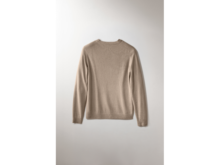 Rückansicht eines beigen langärmeligen Strickpullovers