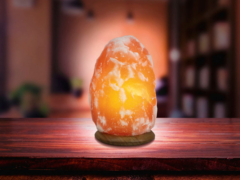 Gehe zu Vollbildansicht: LIVARNO home Beleuchteter Salzkristall, mit Holzsockel, 16 cm - Bild 3