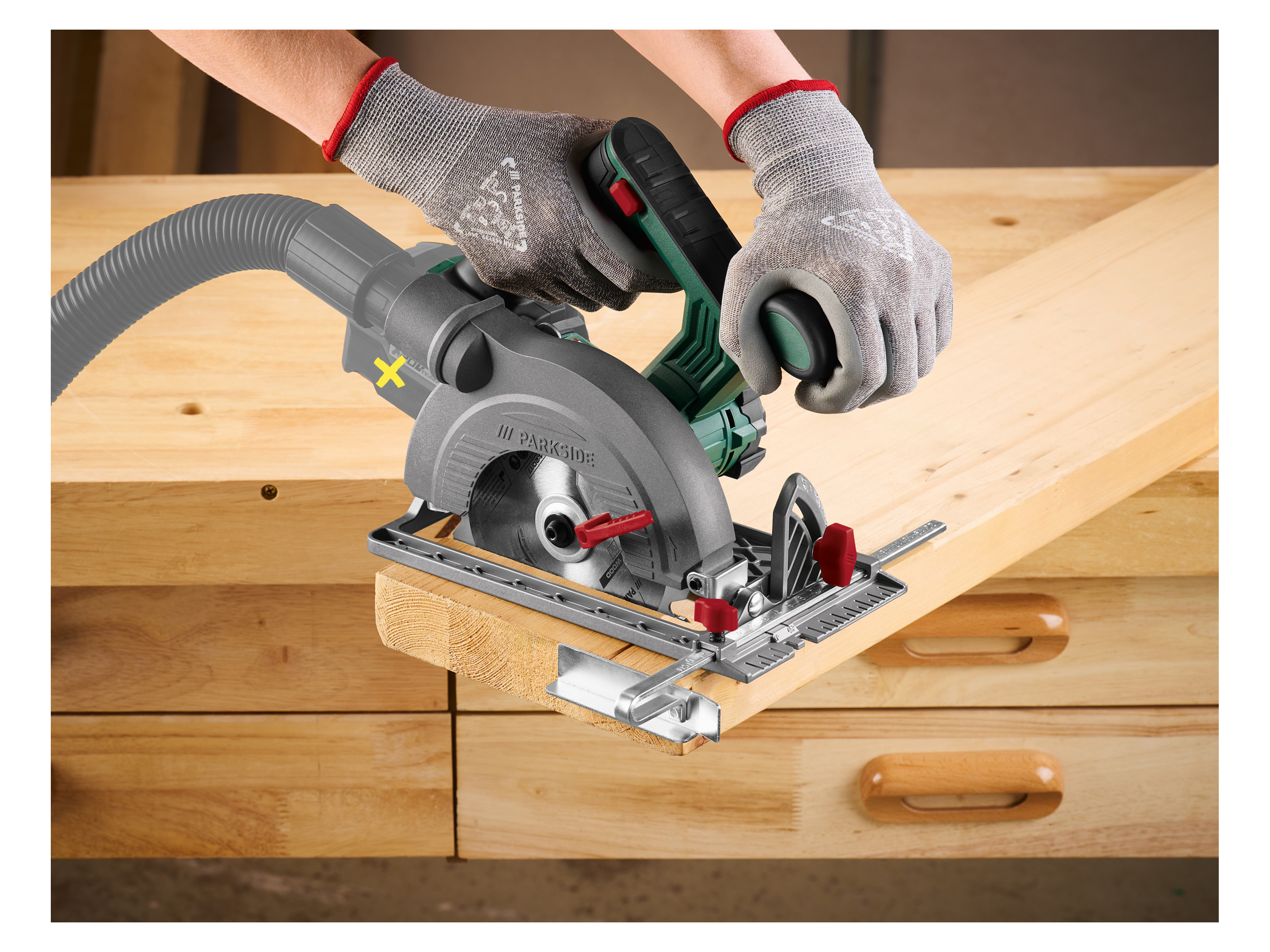 Thumbnail - PARKSIDE® 20 V Akku-Handkreissäge »PHKSA 20-Li C4«, ohne Akku und Ladegerät