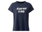 Ein dunkelblaues T-Shirt mit dem Aufdruck 'all you need is sleep' im Regenbogen-Stil.