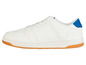 Weiße Sneaker mit blauen Details und beiger Sohle.