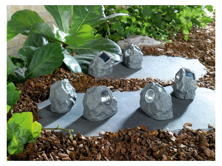 Dekorative Solar-Steine für den Garten.