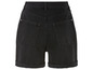 Schwarze Denim Shorts mit hoher Taille.