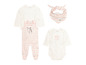 Baby-Kleidungsset mit einem gestreiften Strampler, einem T-Shirt und einem Bandana.