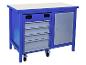 Blaue Werkbank mit grauen Schubladen, Schrank und Rollen.
