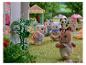 Sylvanian Families Figuren im Regen vor dem Erlebniskindergarten Sonnenschloss