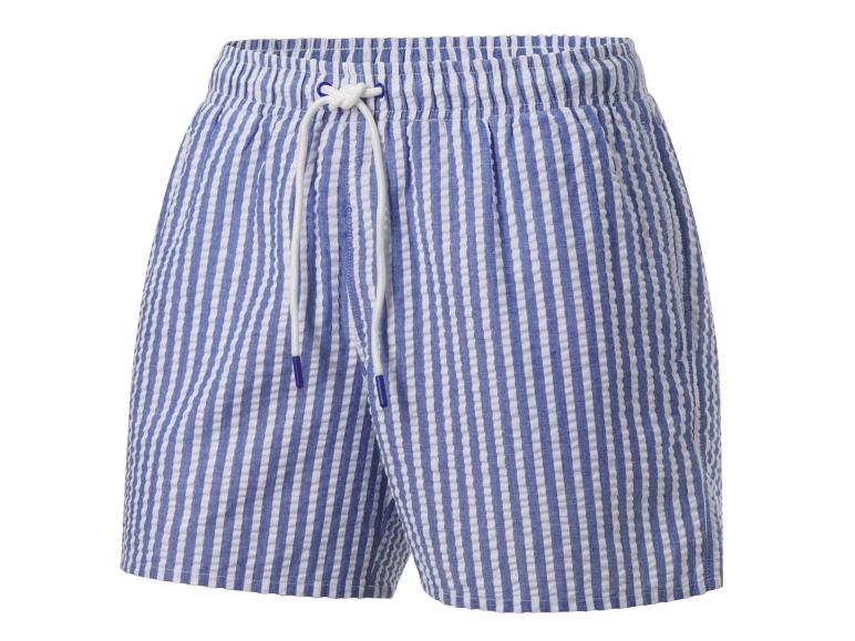 Blau-weiß gestreifte Shorts.