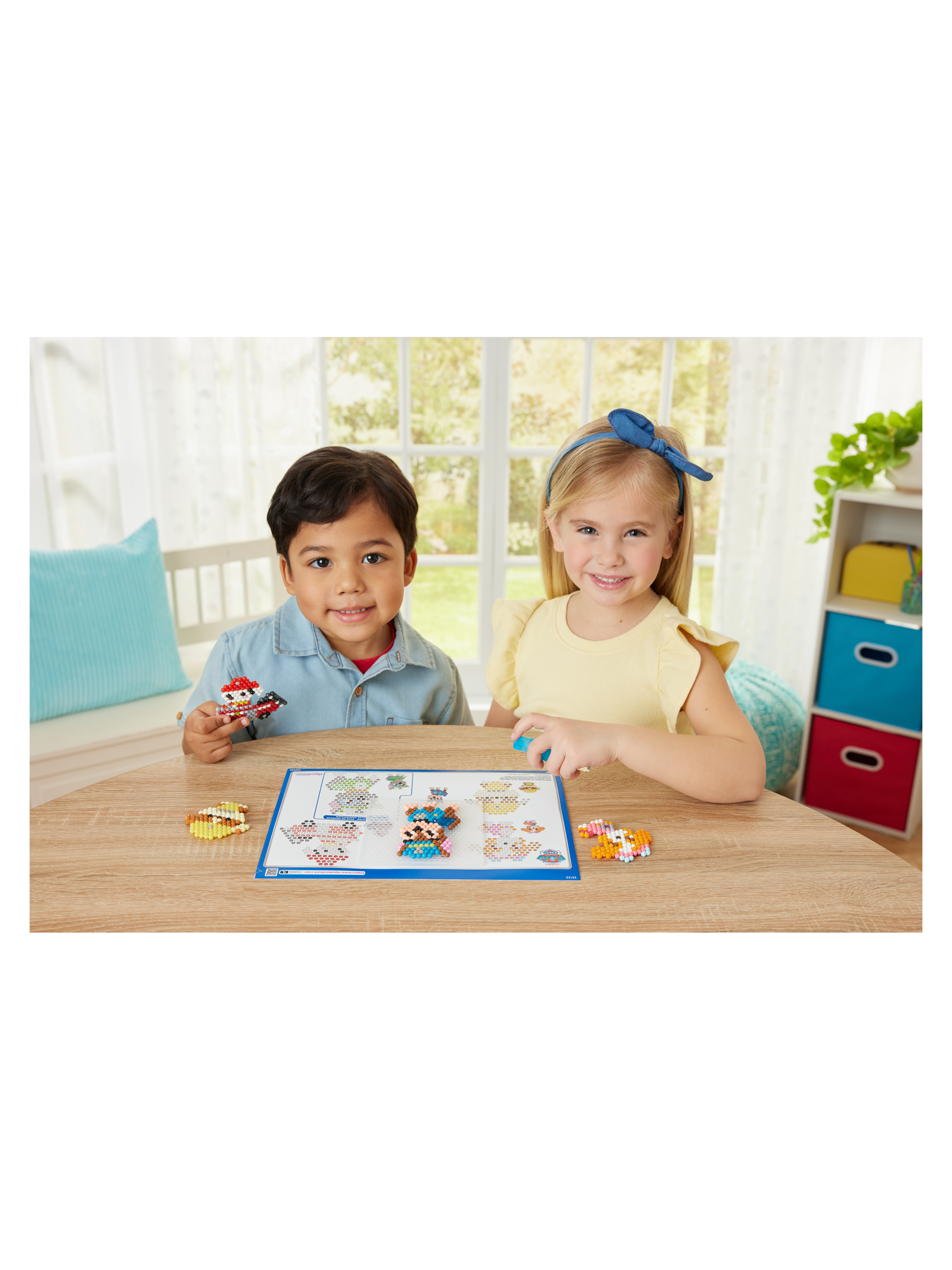 AQUABEADS Schlüsselanhänger Bastelset, wasseraktivierend (Pawpatrol) – Bild 2 von 4