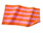 Orange-rosa gestreiftes Strandtuch